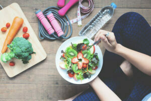Reeducação alimentar com ingestão adequada de água