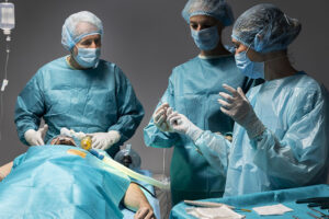 O acesso à cirurgia oncológica no Brasil enfrenta desafios
