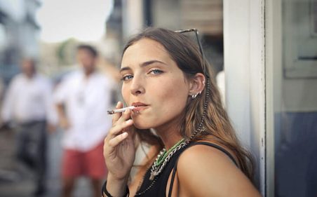 O desafio do tabagismo entre as mulheres